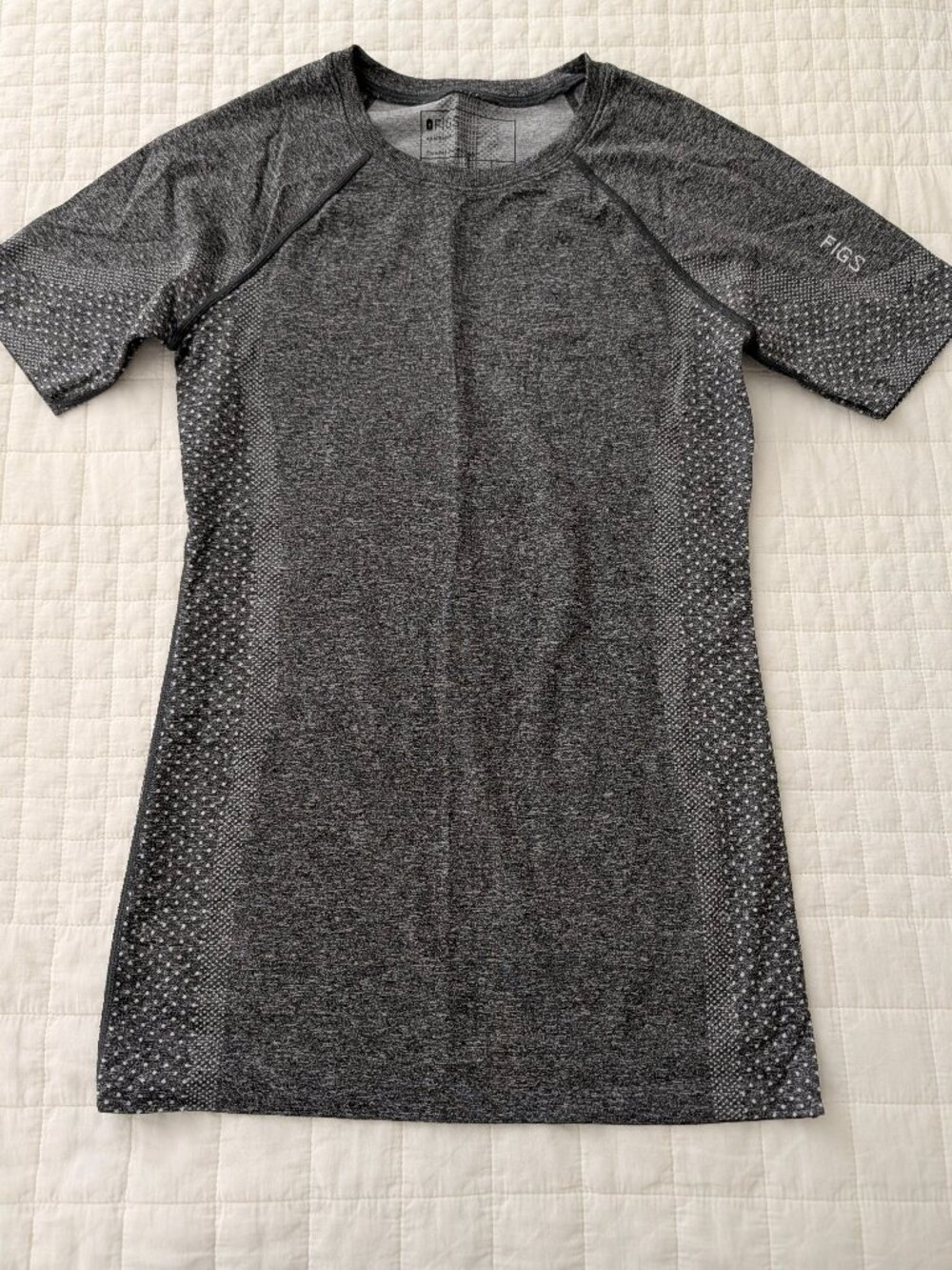 Figs Salta Seamless Short-Sleeve Underscrub, Graphite, XXS